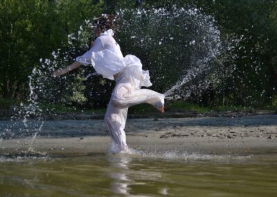 Elena Lin dance performance "Element of Water"